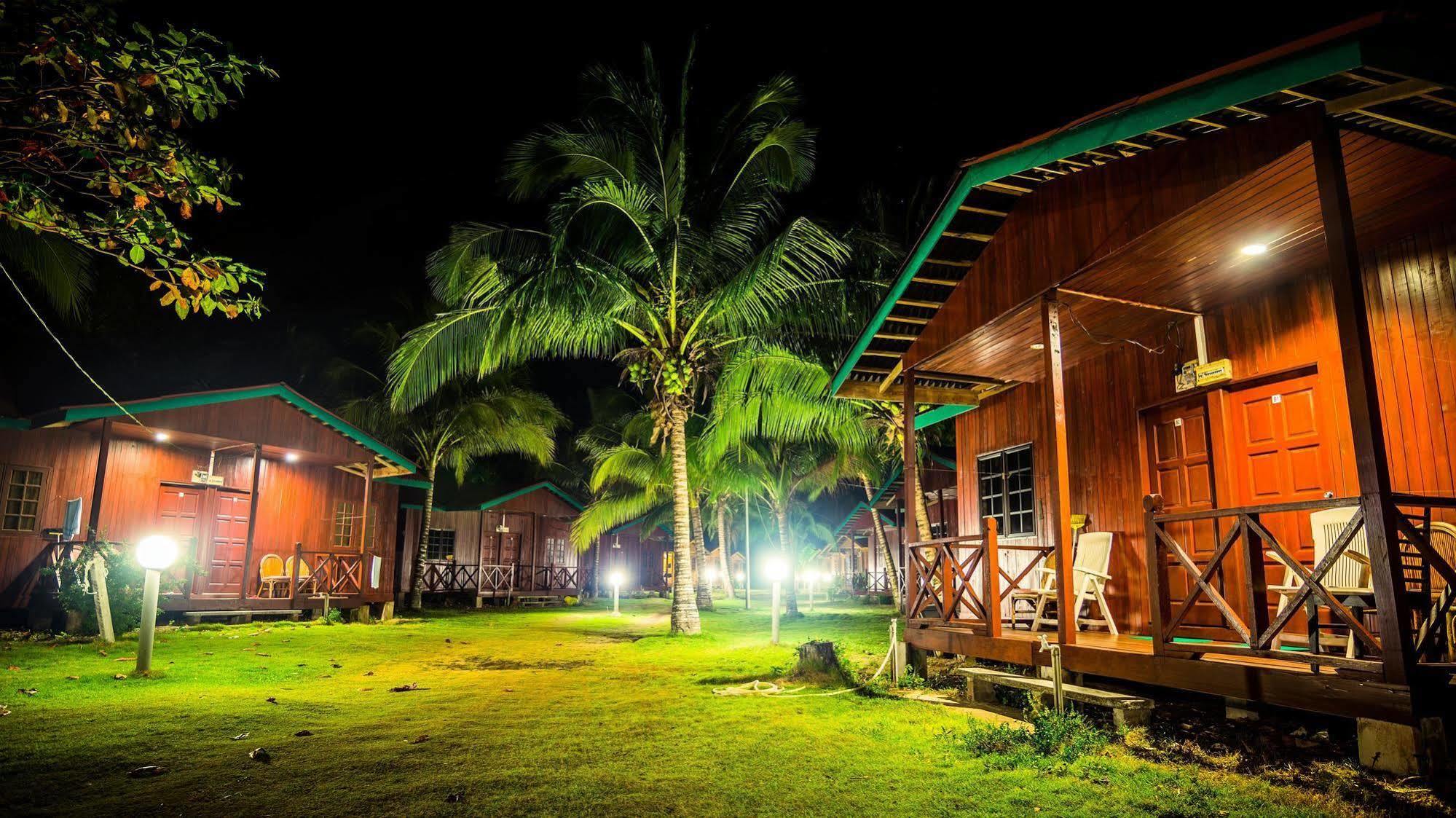 Kampong Juara Juara Beach Resort מראה חיצוני תמונה